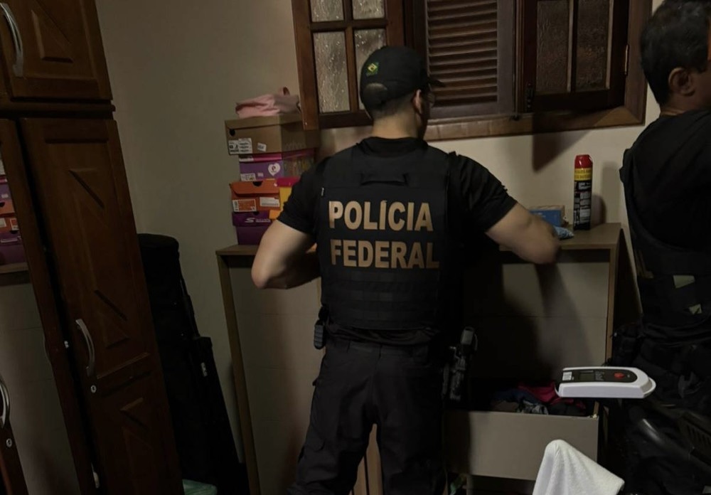 Músico de Foz do Iguaçu é preso pela Polícia Federal por armazenar material de abuso sexual infantil