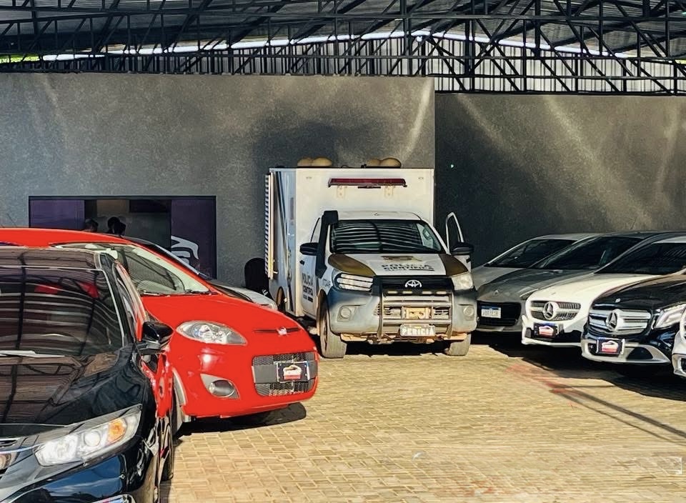 Comerciante morre durante tentativa de assalto em garagem de veículos em Foz do Iguaçu
