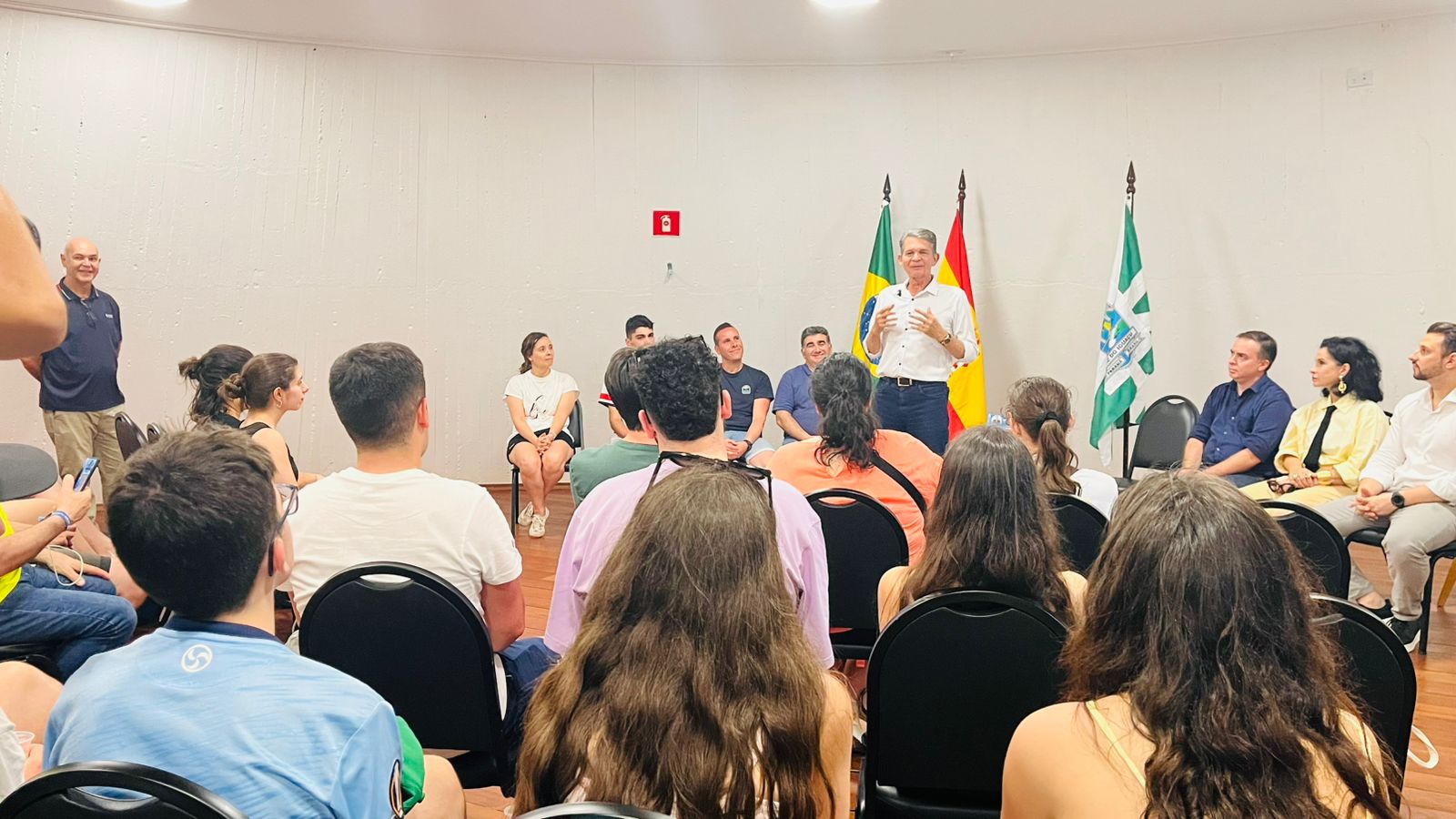 Jovens de intercâmbio da União Europeia chegam a Foz e reforçam conexão internacional da cidade