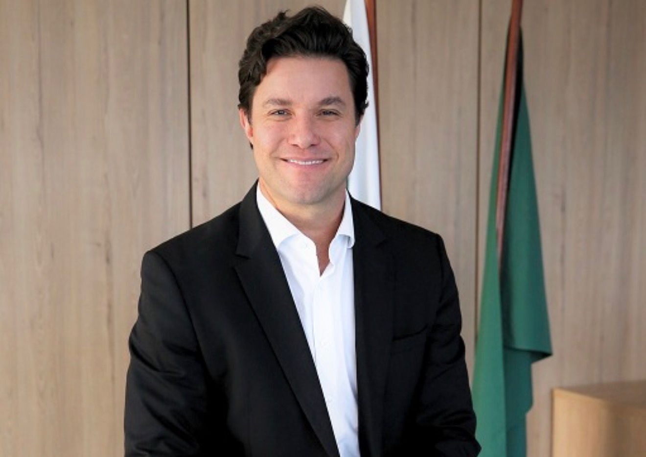 Guto Silva deve deixar secretaria para disputar o governo do Paraná e saída pode ocorrer já na segunda-feira