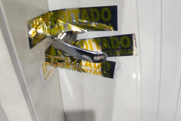 Operação interdita clínica e investiga suspeita de falso médico em Foz do Iguaçu