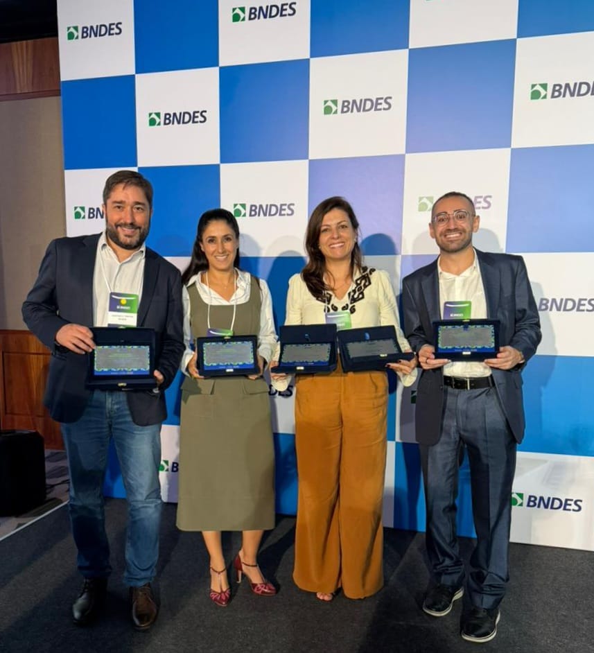 Sicredi é premiado em cinco categorias pelo BNDES e lidera três rankings nacionais