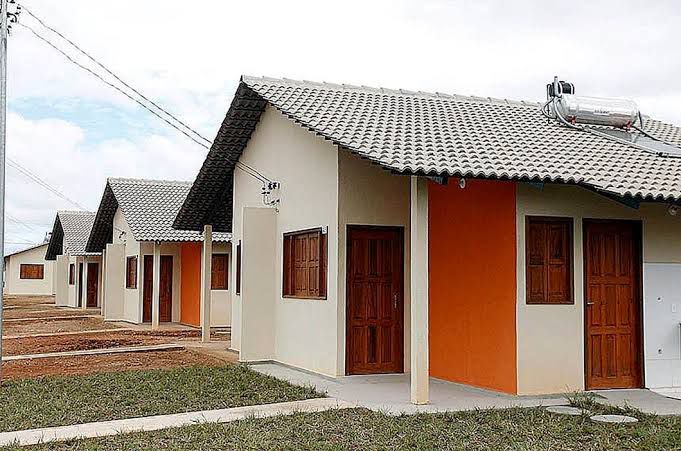 O Paradoxo da Casa Própria: Brasil registra 67% da população em domicílios próprios, mas índice mascara vulnerabilidade