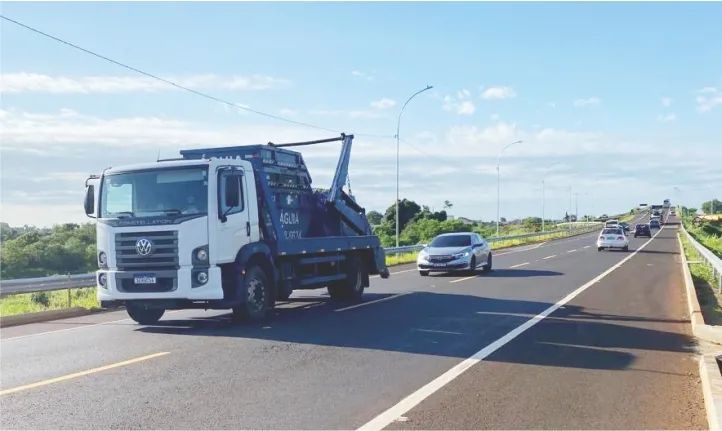 Teste na Perimetral Leste reduz circulação de caminhões argentinos em avenidas de Foz do Iguaçu