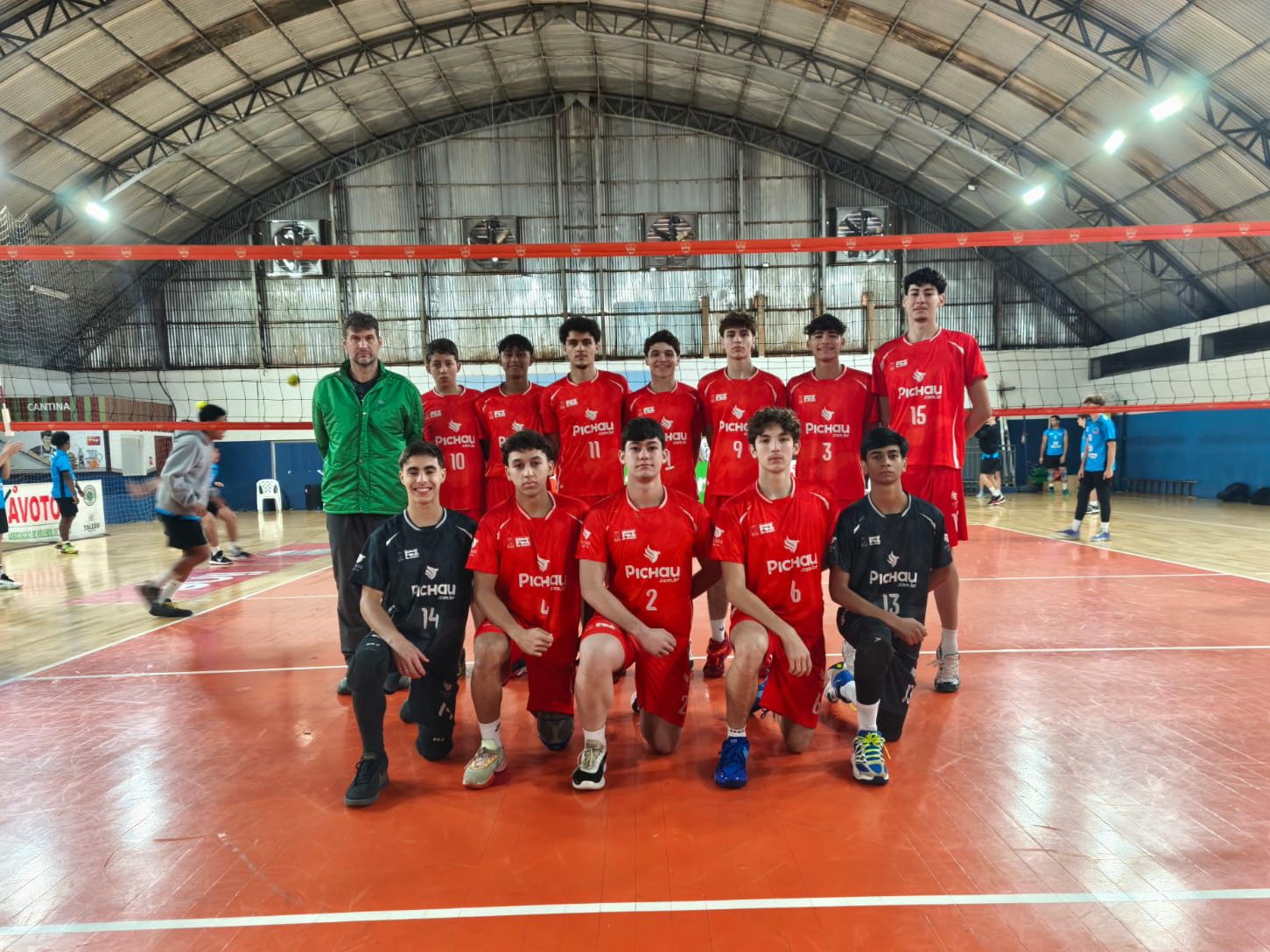 Time masculino de Foz conquista bronze na 30ª Copa Oeste de Voleibol