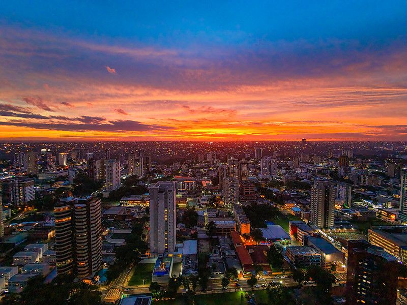 Desfile Cívico celebra os 112 anos de Foz do Iguaçu nesta quarta-feira na Avenida Paraná