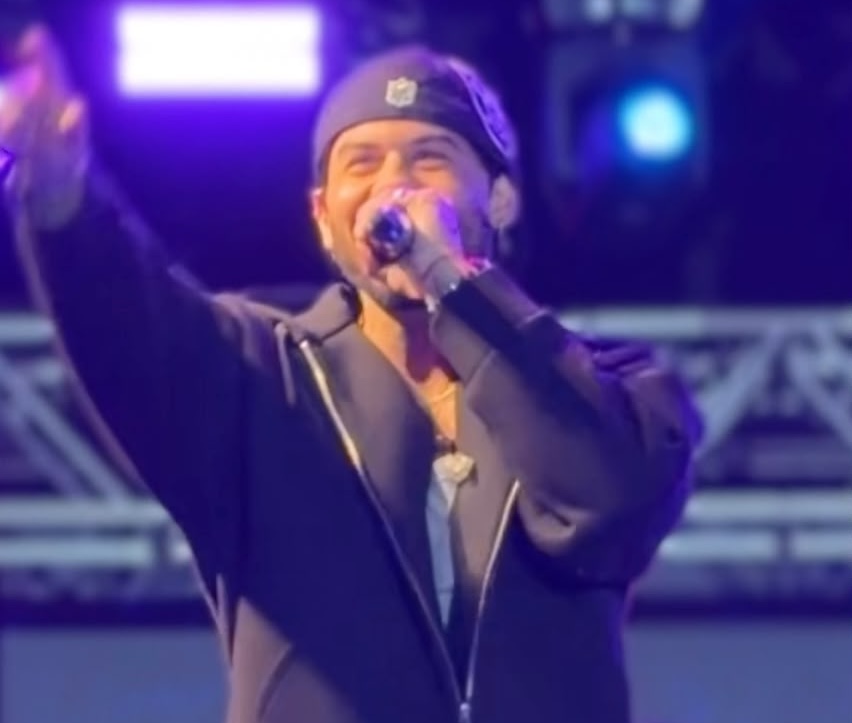 Chuva não atrapalha sucesso de público no show de Zé Felipe na Fartal