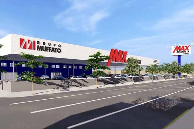 Max Atacadista celebra 25 anos e reinaugura loja pioneira em Foz do Iguaçu com novo visual