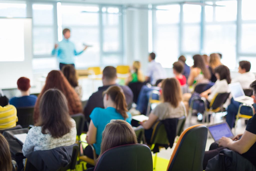 Paraná conquista a melhor nota do Brasil no ensino médio e assume liderança no Ideb 2025