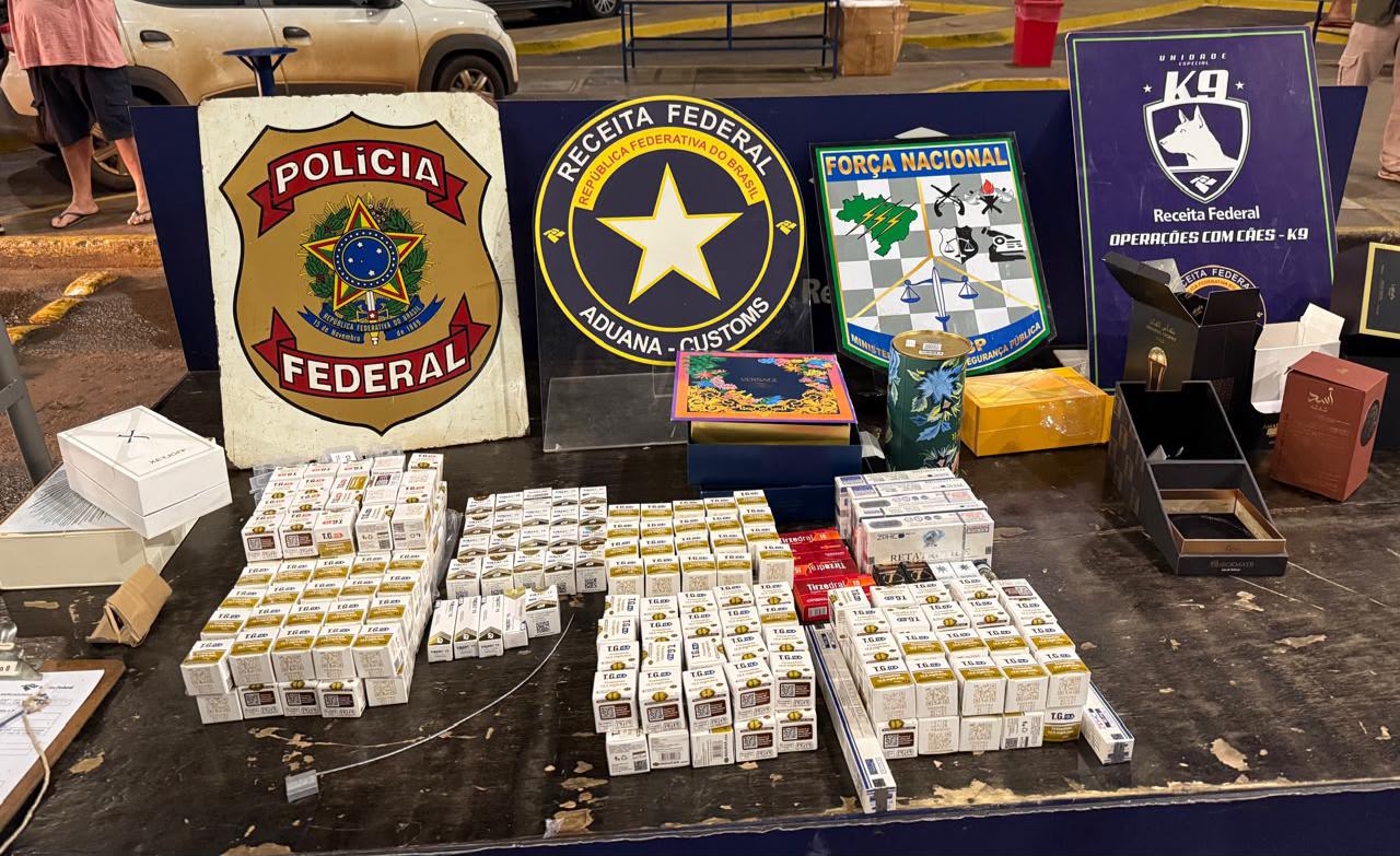 Receita apreende mais de mil ampolas de medicamentos escondidas em caixas de perfumes na Ponte da Amizade