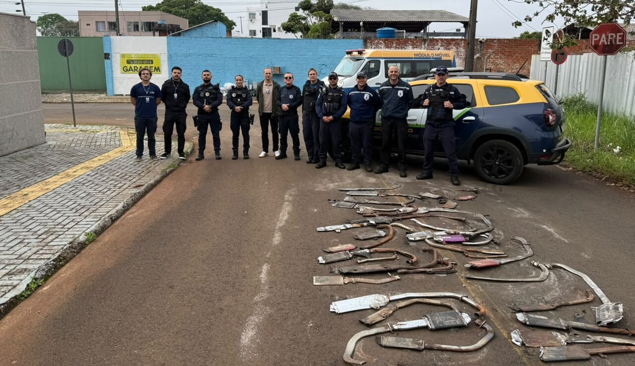Foztrans e Guarda Municipal destroem cerca de 100 escapamentos irregulares em Foz