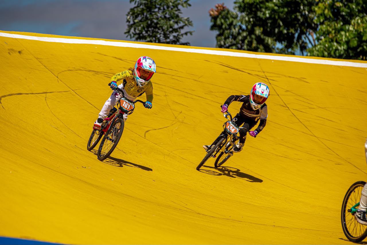 Foz recebe 5ª etapa do Paranaense de Bicicross com cerca de 150 atletas